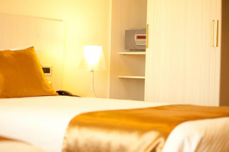 Hotel Florenca Luanda Kültér fotó