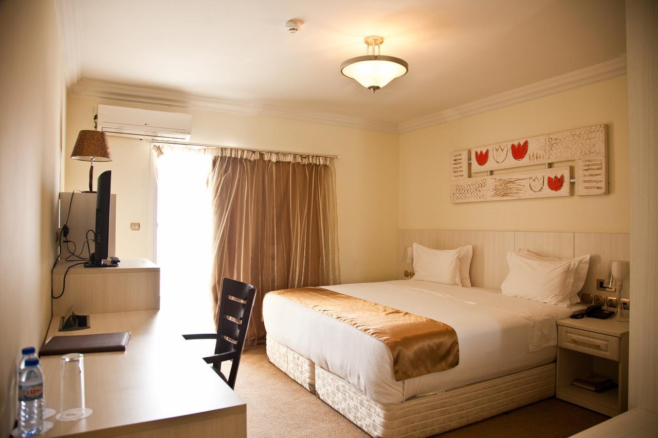 Hotel Florenca Luanda Kültér fotó